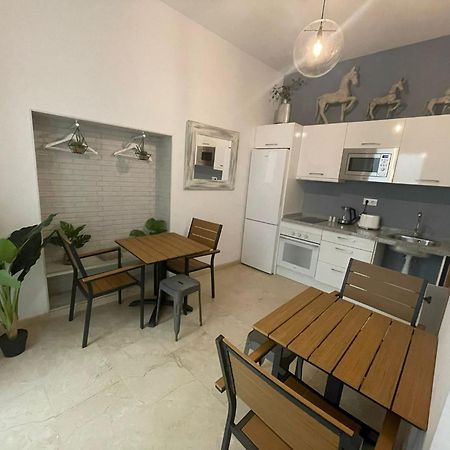 Lukanda Mariana Seville Ngoại thất bức ảnh